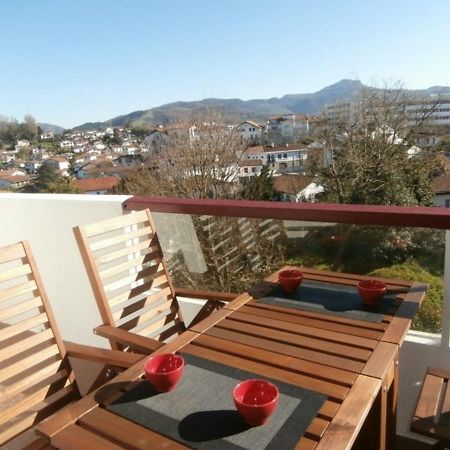 Joli Studio En Centre-Ville Avec Parking, Animaux Admis - Fr-1-2-304 Hendaye Exterior photo